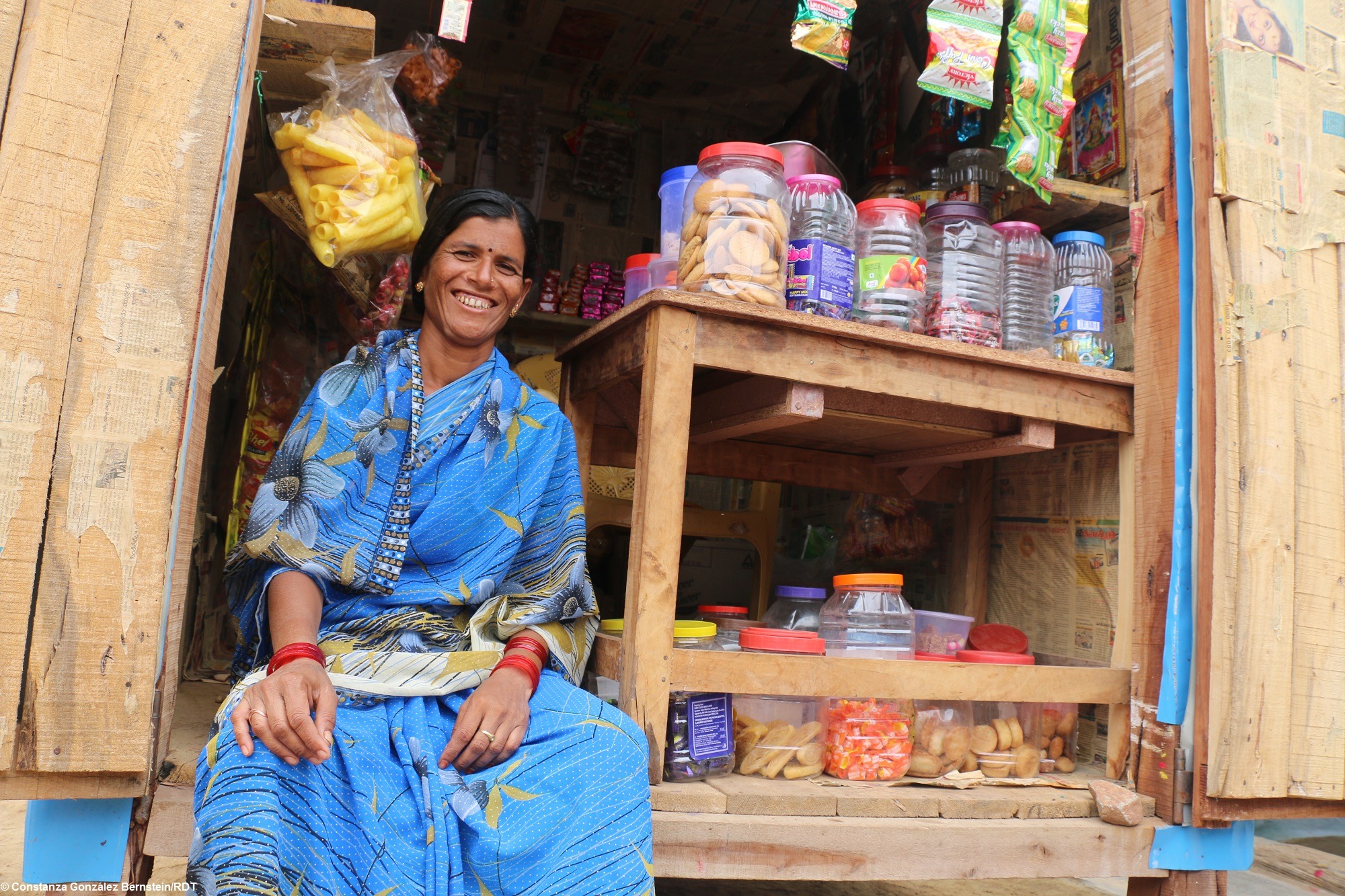 Wir fördern Frauen bei dabei Kleinunternehmerinnen zu werden, um ihren Lebensunterhalt zu verdienen und ein Leben in Selbstbestimmung zu führen.