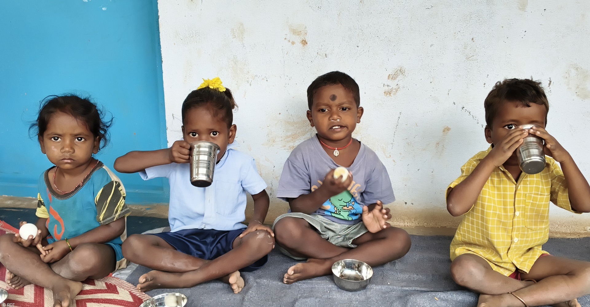 Kindersterblichkeit in Indien bekämpfen - Ernährung von Kindern in Indien sichern